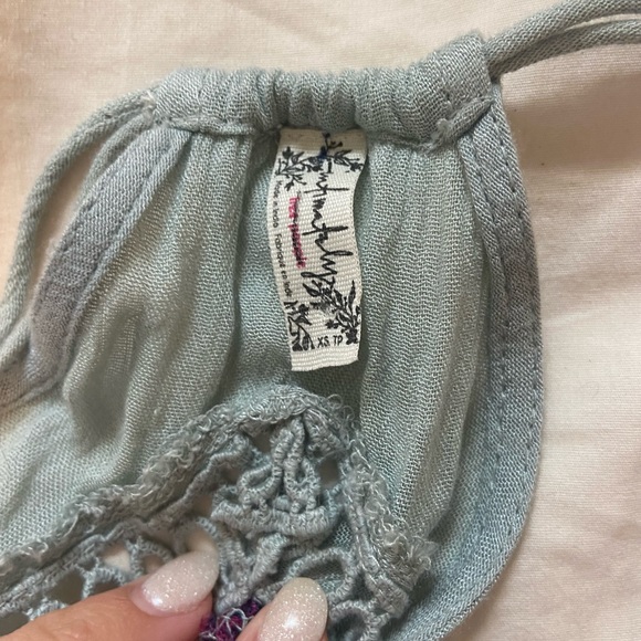 Floral beach cover up - Picture 2 of 5